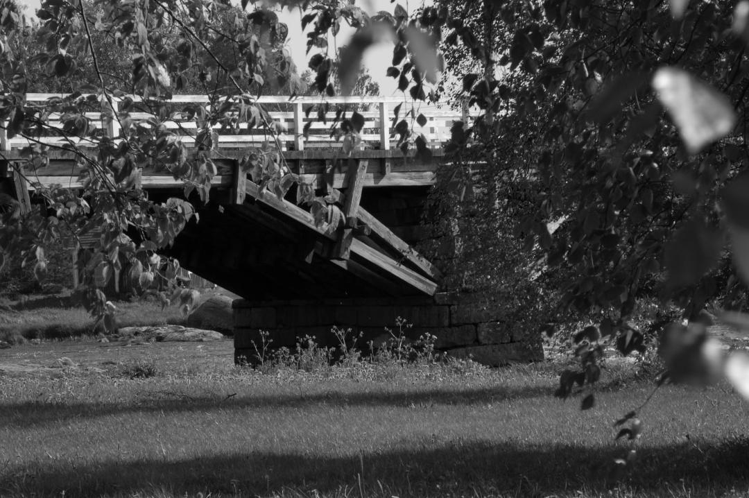 Kuva Tiirolan teoksesta.