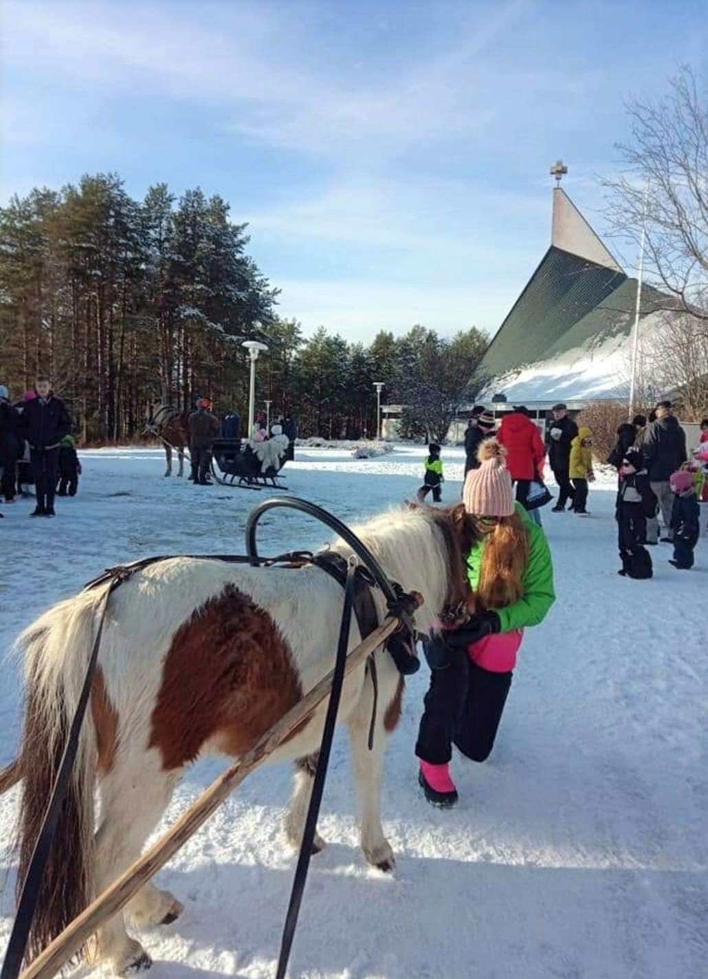 hevonen ja kirkko