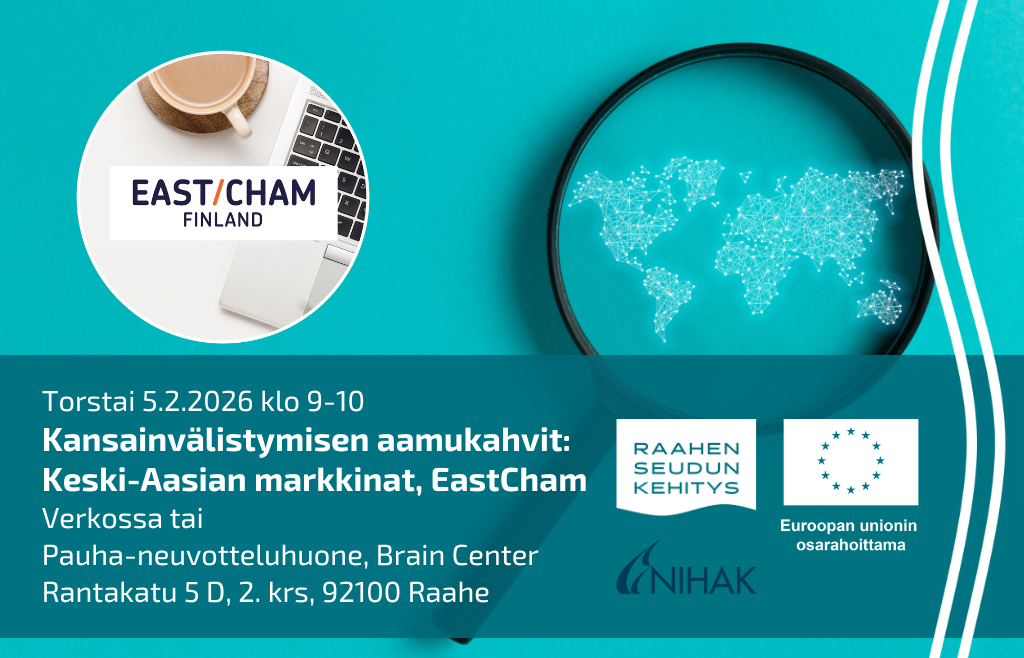 Tapahtuman tiedot ja taustalla EastChamin logo sekä maailmankartta suurennuslasin alla.